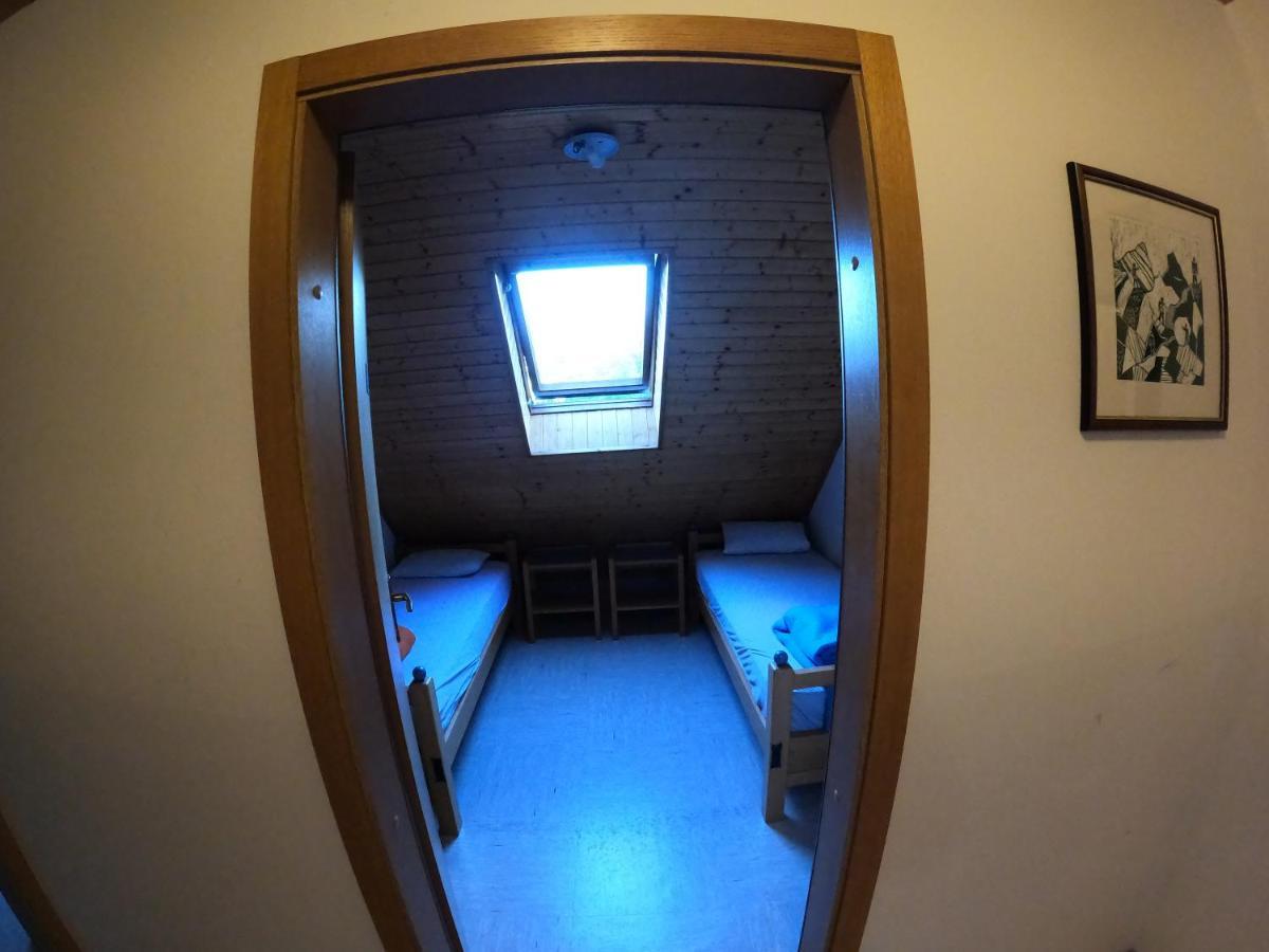 Ostello Pus Bavsica Log pod Mangartom Esterno foto