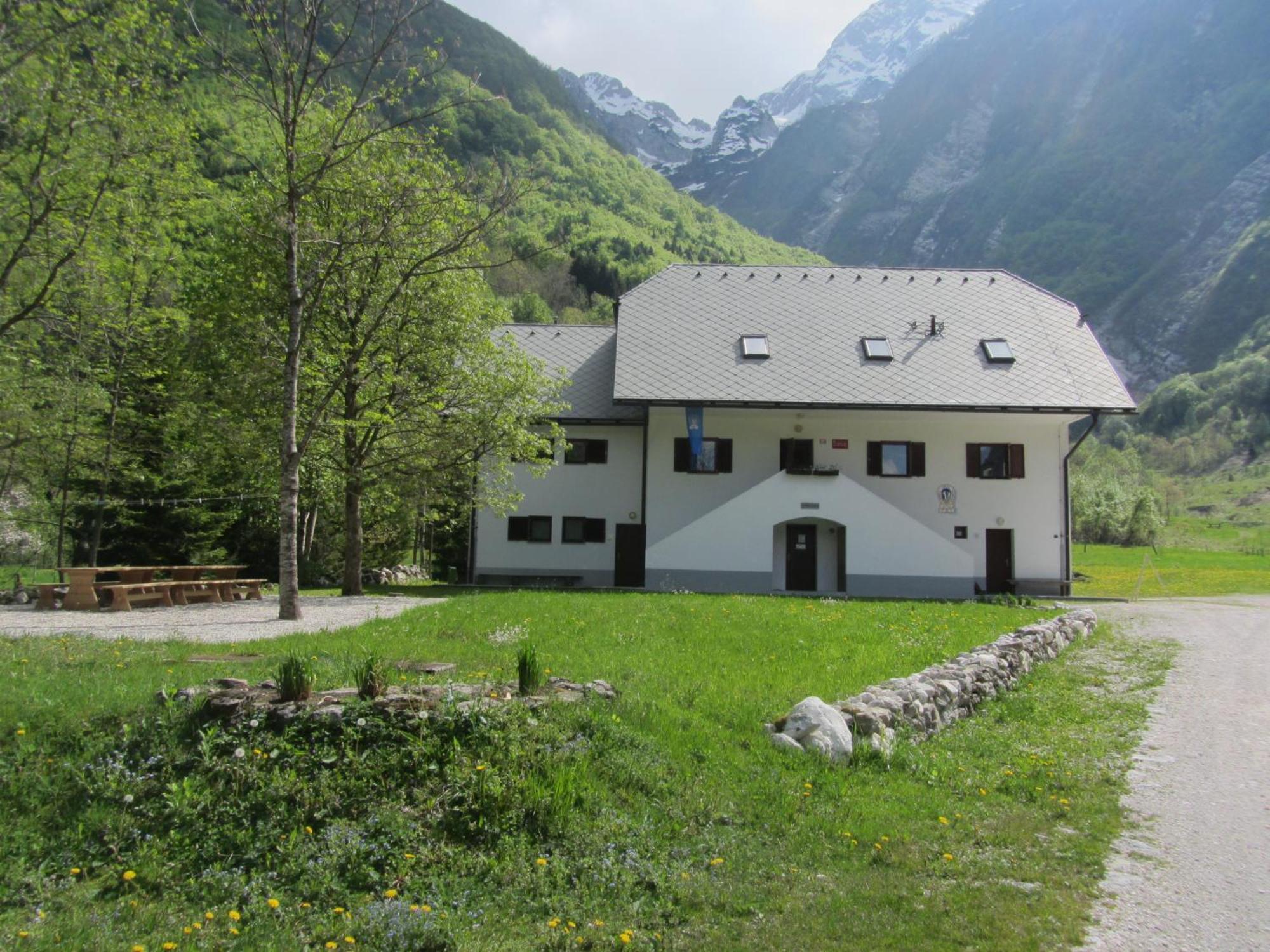 Ostello Pus Bavsica Log pod Mangartom Esterno foto